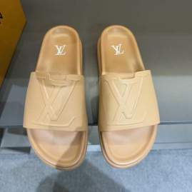 Picture of Louis Vuitton Slippers _SKULVsz38-45mnq0240665